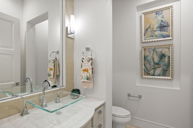 8317 CARRANZO DR, Austin, TX 78735
