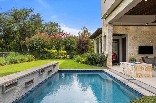 8317 CARRANZO DR, Austin, TX 78735