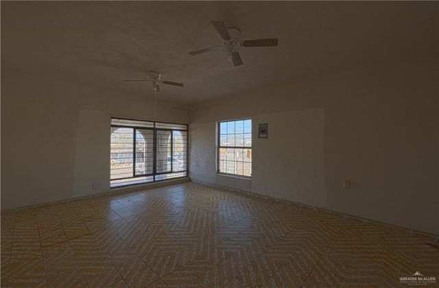 1106 N Estrella Street, Roma, TX 78584