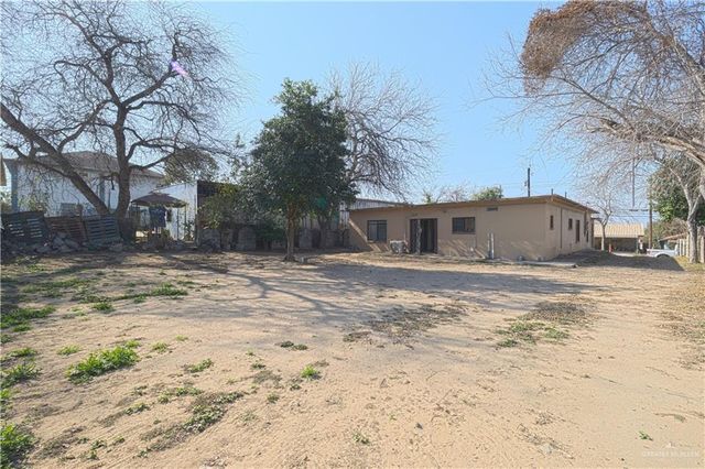 1106 N Estrella Street, Roma, TX 78584