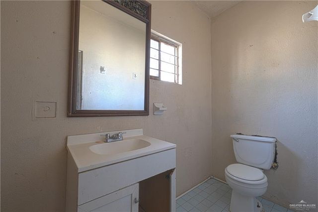 1106 N Estrella Street, Roma, TX 78584