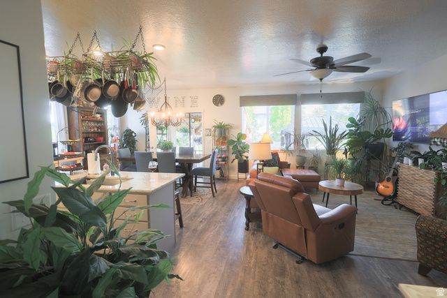6341 W W ANNANDALE WAY, West Jordan, UT 84081