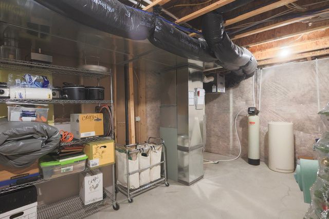 6341 W W ANNANDALE WAY, West Jordan, UT 84081
