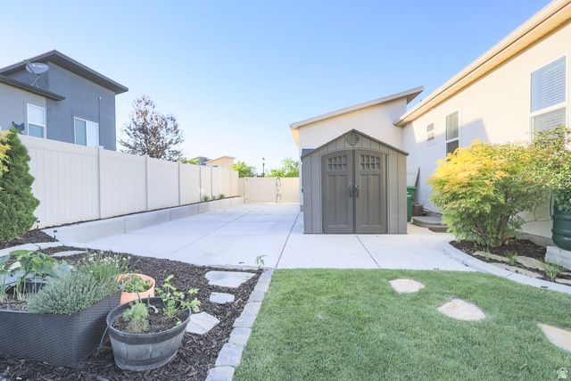 6341 W W ANNANDALE WAY, West Jordan, UT 84081
