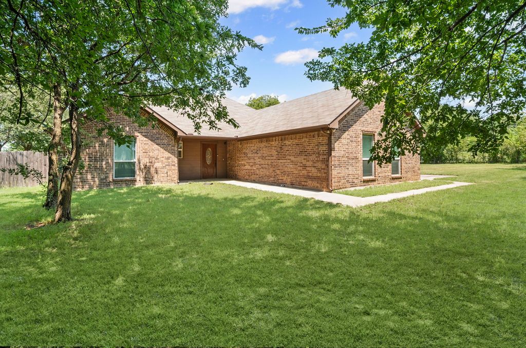 1313 County Road 705, Joshua, TX 76058