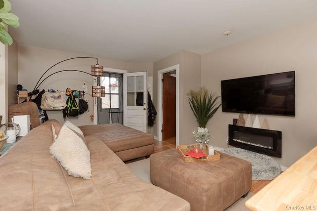 365 Broadway, Dobbs Ferry, NY 10522
