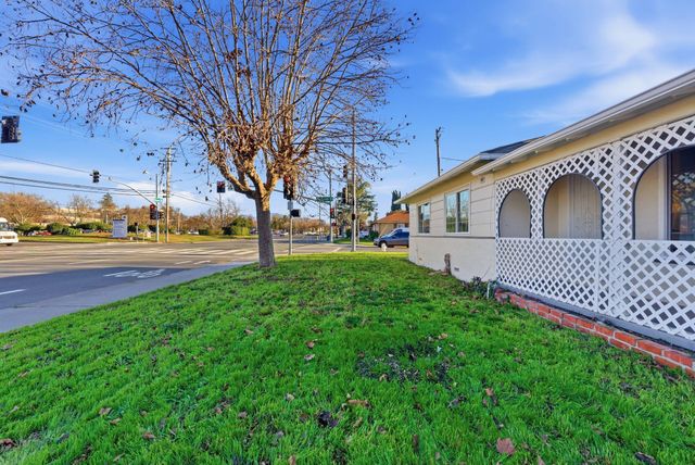 2719 Grant St, Concord, CA 94520