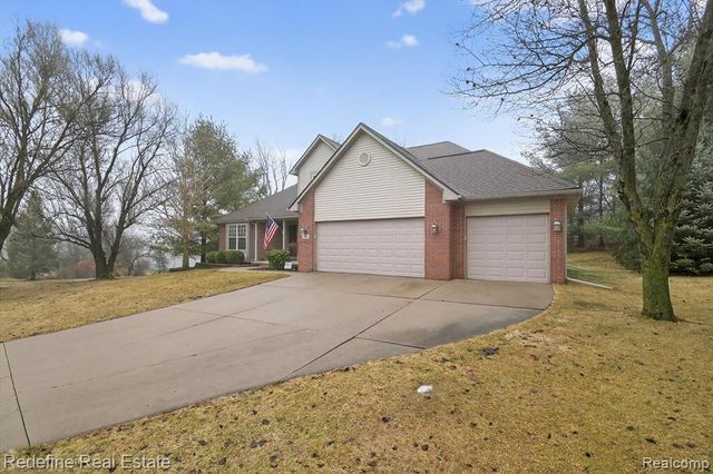 620 Bannock Court, Saline, MI 48176