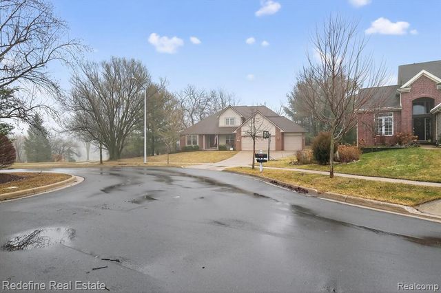 620 Bannock Court, Saline, MI 48176