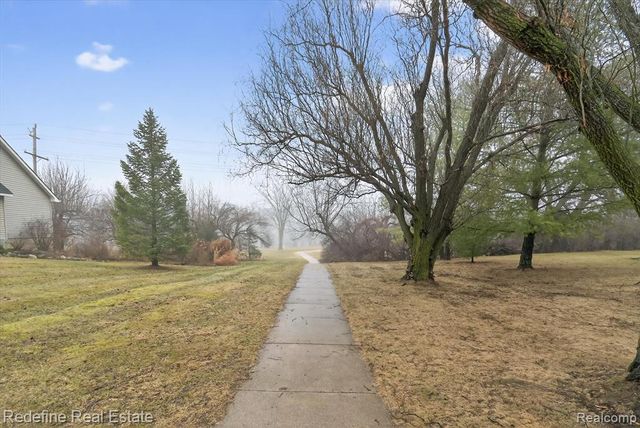 620 Bannock Court, Saline, MI 48176