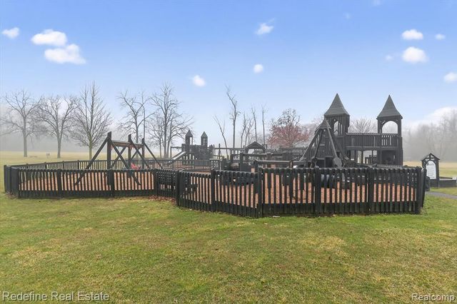 620 Bannock Court, Saline, MI 48176