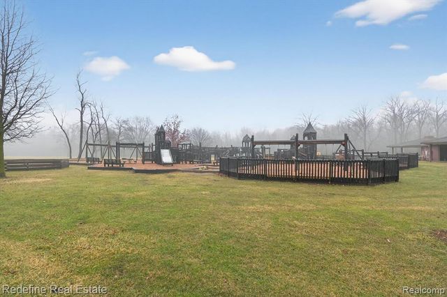 620 Bannock Court, Saline, MI 48176