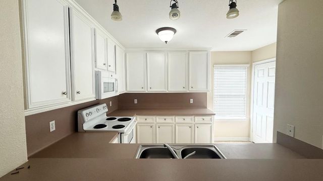 175 Binnacle Court B, Willis, TX 77318