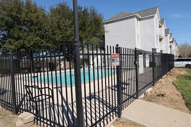 175 Binnacle Court B, Willis, TX 77318