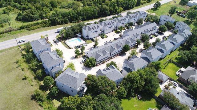 175 Binnacle Court B, Willis, TX 77318