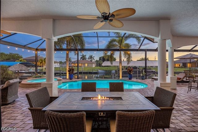 1723 SW 43rd TER, Cape Coral, FL 33914