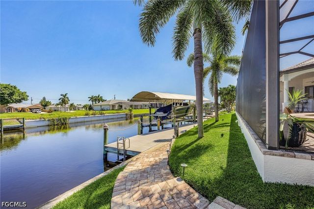 1723 SW 43rd TER, Cape Coral, FL 33914