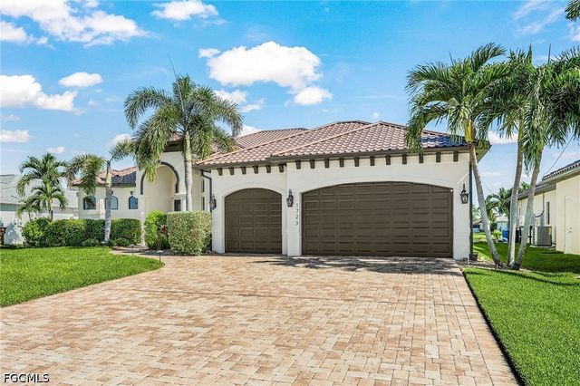 1723 SW 43rd TER, Cape Coral, FL 33914