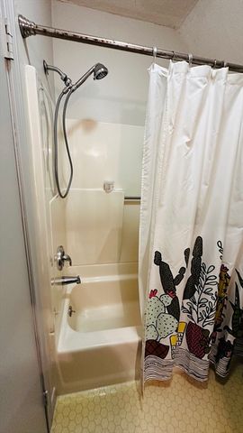 139 Stetson St 2, Braintree, MA 02184