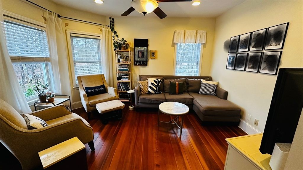 139 Stetson St 2, Braintree, MA 02184