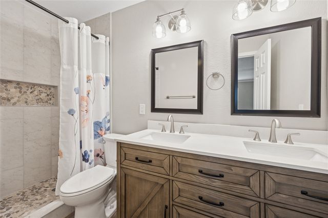 5220 Royal Burgess Drive, Fort Worth, TX 76135