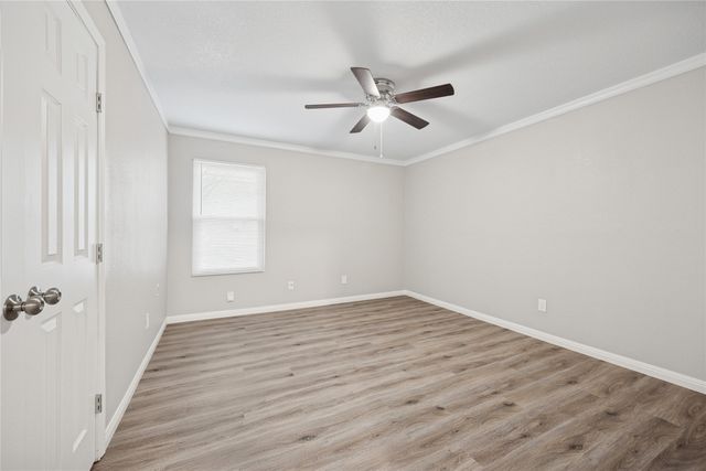 5220 Royal Burgess Drive, Fort Worth, TX 76135