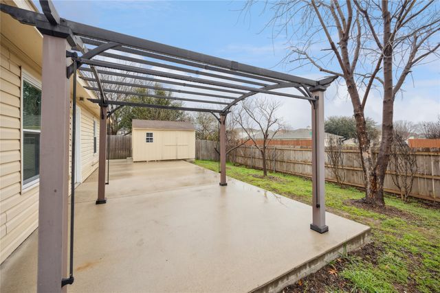 5220 Royal Burgess Drive, Fort Worth, TX 76135