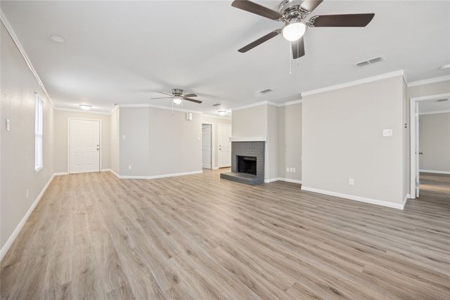 5220 Royal Burgess Drive, Fort Worth, TX 76135