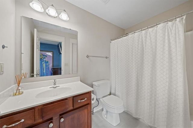 2911 Gentry Park Parkway, Kansas City, MO 64116