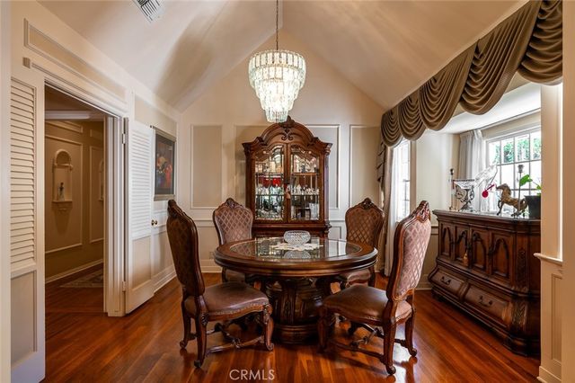1535 Royal Boulevard, Glendale, CA 91207