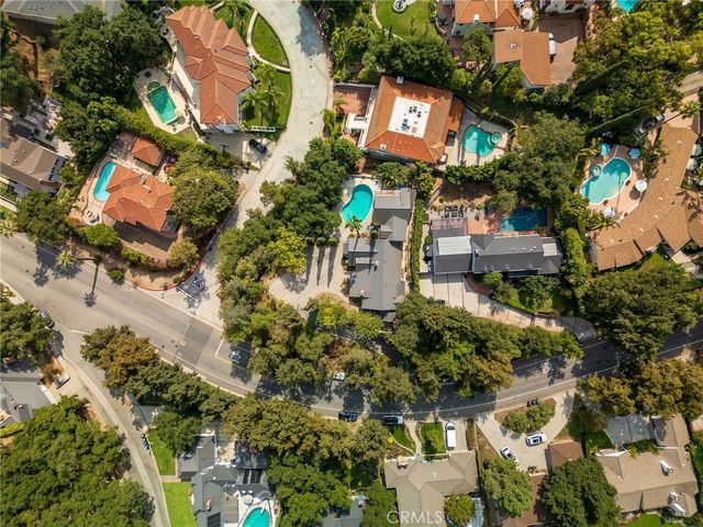 1535 Royal Boulevard, Glendale, CA 91207