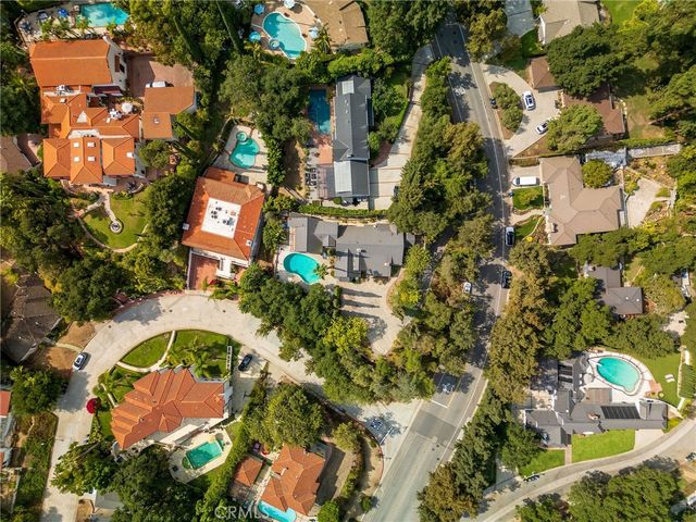 1535 Royal Boulevard, Glendale, CA 91207