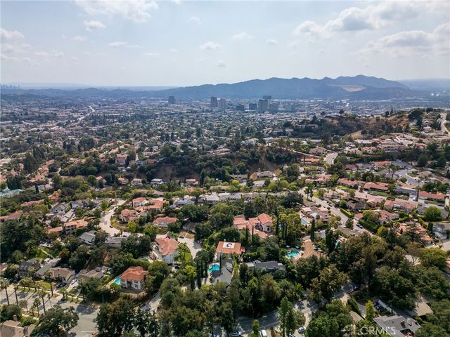 1535 Royal Boulevard, Glendale, CA 91207