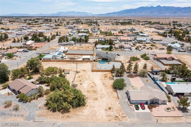 261 East Hickory Street, Pahrump, NV 89048