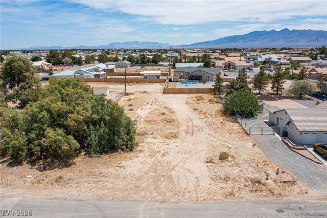 261 East Hickory Street, Pahrump, NV 89048