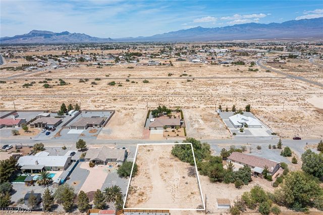 261 East Hickory Street, Pahrump, NV 89048