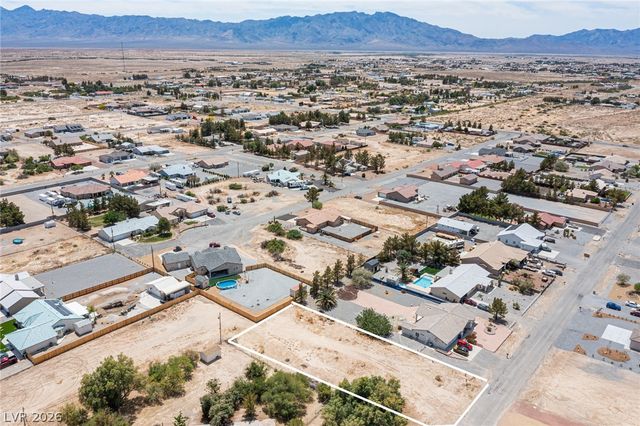 261 East Hickory Street, Pahrump, NV 89048
