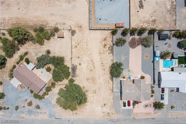 261 East Hickory Street, Pahrump, NV 89048