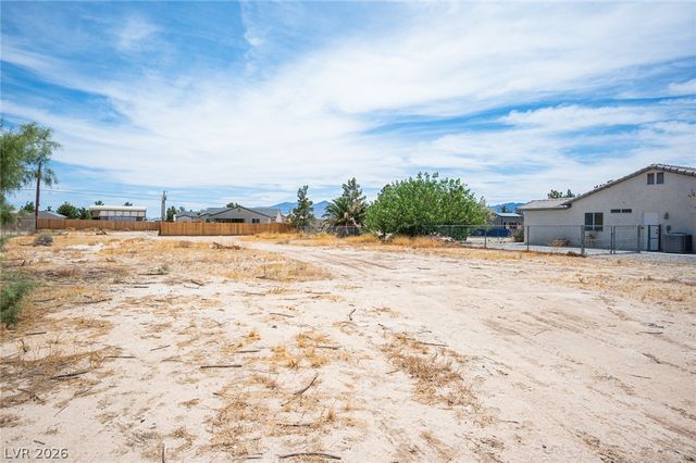 261 East Hickory Street, Pahrump, NV 89048