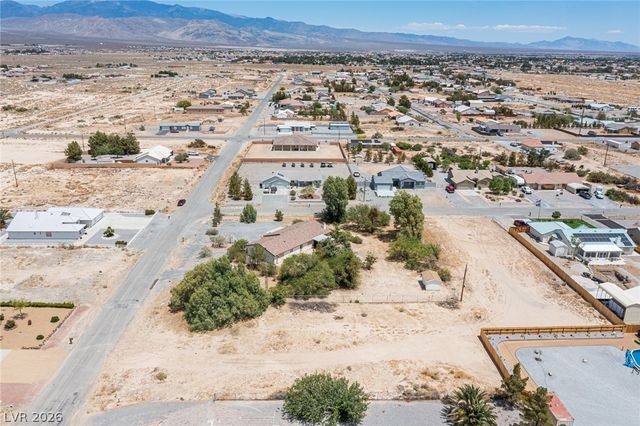 261 East Hickory Street, Pahrump, NV 89048