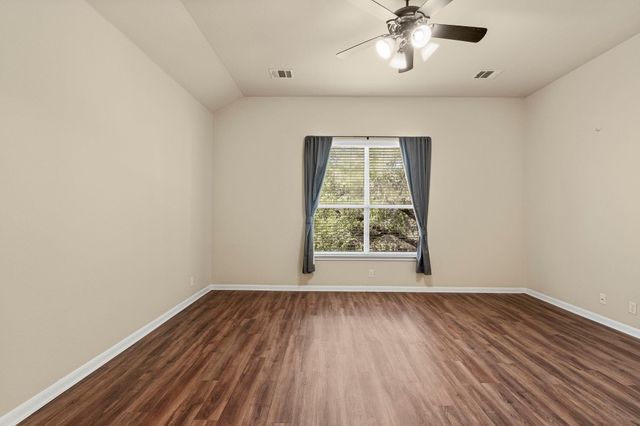 281 Kensington LN, Austin, TX 78737