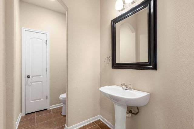281 Kensington LN, Austin, TX 78737