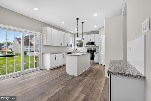 16 ANNIE GILLIS LN, Smyrna, DE 19977