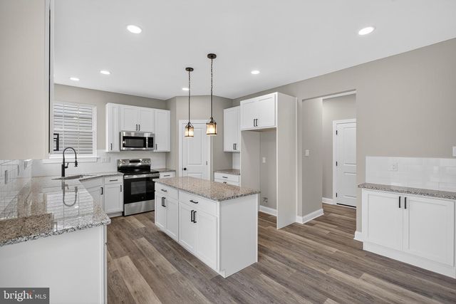 16 ANNIE GILLIS LN, Smyrna, DE 19977