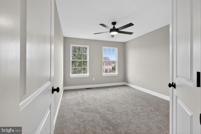 16 ANNIE GILLIS LN, Smyrna, DE 19977