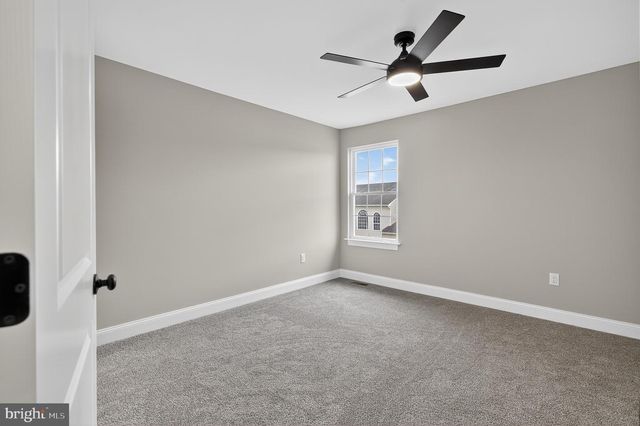 16 ANNIE GILLIS LN, Smyrna, DE 19977