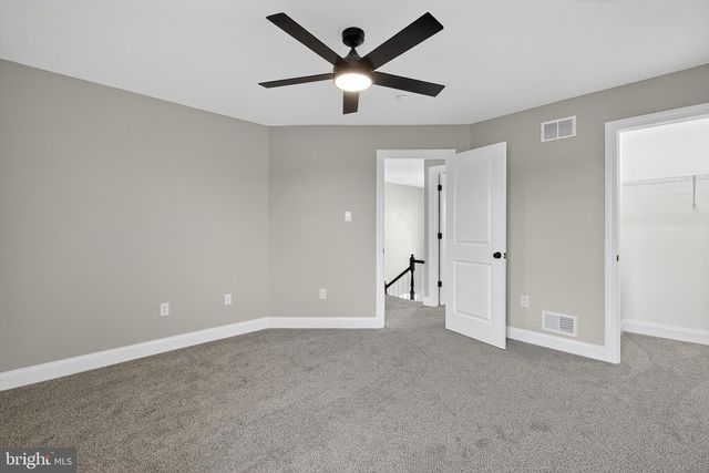 16 ANNIE GILLIS LN, Smyrna, DE 19977