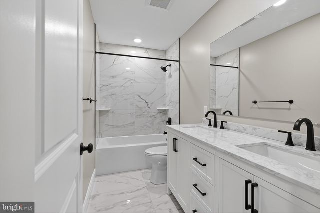 16 ANNIE GILLIS LN, Smyrna, DE 19977