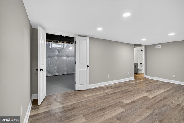 16 ANNIE GILLIS LN, Smyrna, DE 19977