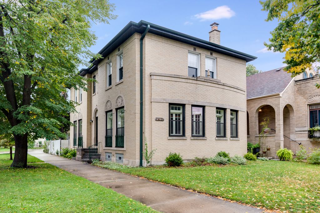 2701 W Farwell Avenue, Chicago, IL 60645 — exterior